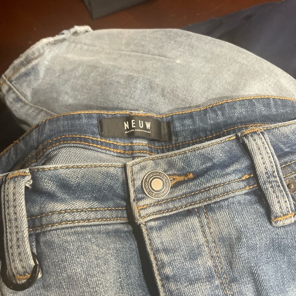 NEUW slim jeans. - Picture 2 of 4